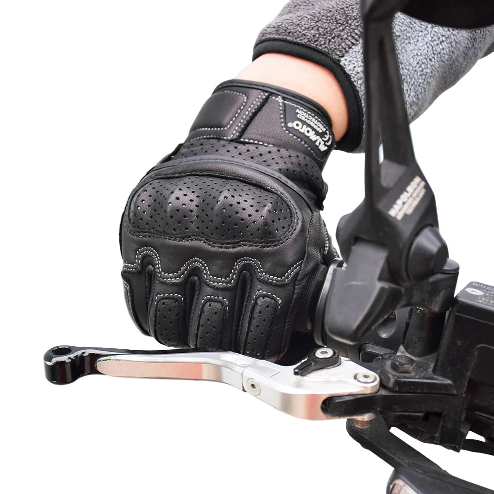 Gants moto – Protection, confort et précision au guidon